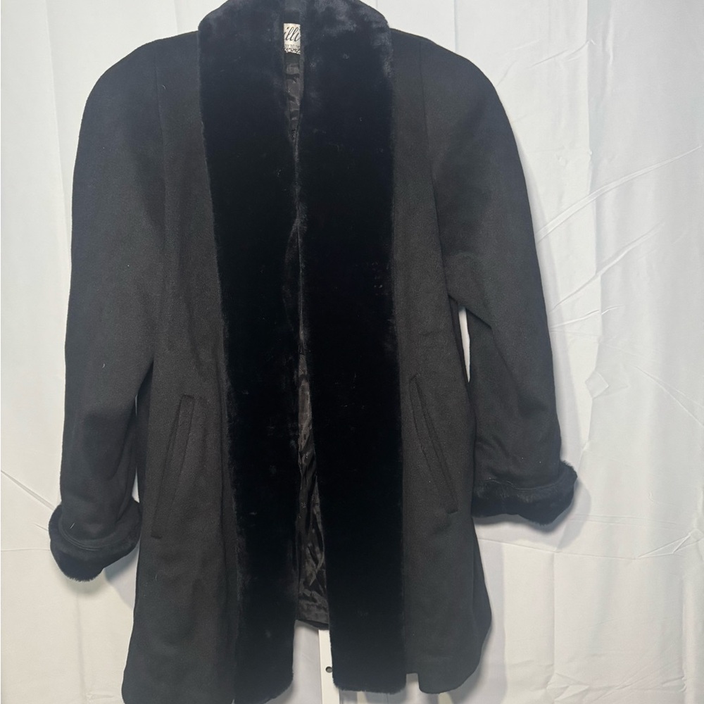 Elegant Black Women's Coat Size L